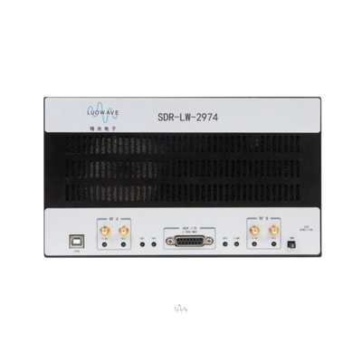 SDR-LW 2974 RF 10 MHz-6 GHz 160 MHz BW Chaque 2 canaux 4 × USB 3.0, 2 × SFP+ 4 × PCIE BUS i7 Processeur USRP Intégré Dispositif radio défini par logiciel
