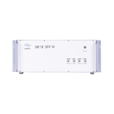 SDR-LW 2974-44 RF 10 MHz-44 GHz 160 MHz BW Chaque 2 canaux 4 × USB 3.0 2 × SFP+ 4 × PCIE BUS i7 Processeur USRP Intégré Dispositif radio défini par logiciel